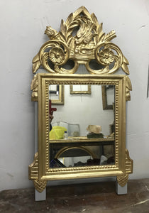 Miroir style Louis XVI doré la feuille